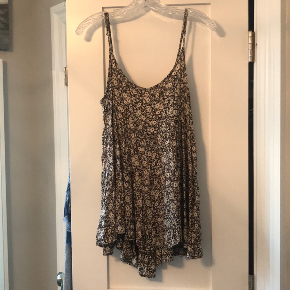 Brandy Melville open back floral tank OS